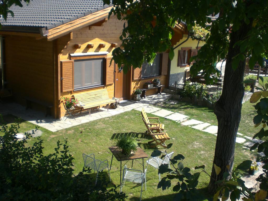 Pera Rionda Bed and Breakfast Caprie Exteriör bild